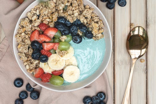 banana split with berries and yogurt