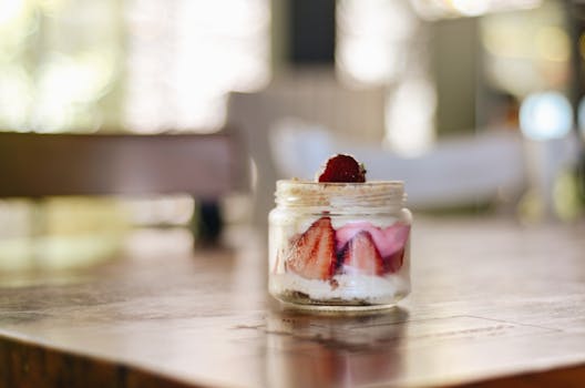 yogurt parfait with berries